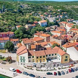 Kanjon Zrmanje Szálloda